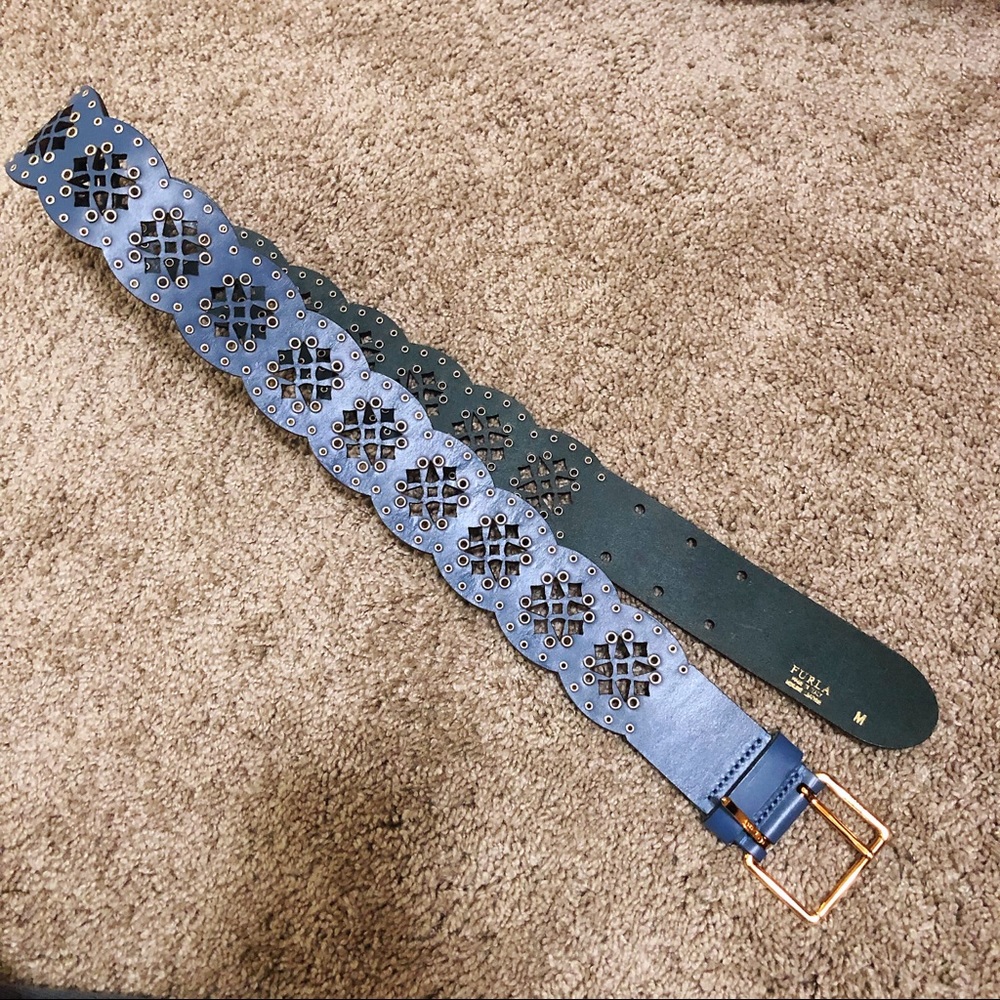 Furla belt in Size M